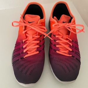 Nike Free TR6 training shoes Womans size 7